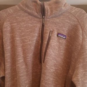 Brand New Patagonia 1/4 zipper pull over